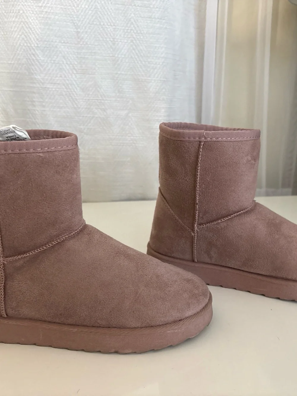 Primark Dusty Pink Short Winter Boots